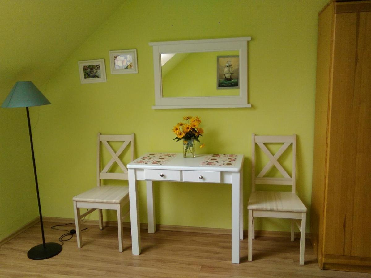 Pensjonat Kalina Komorze Buitenkant foto